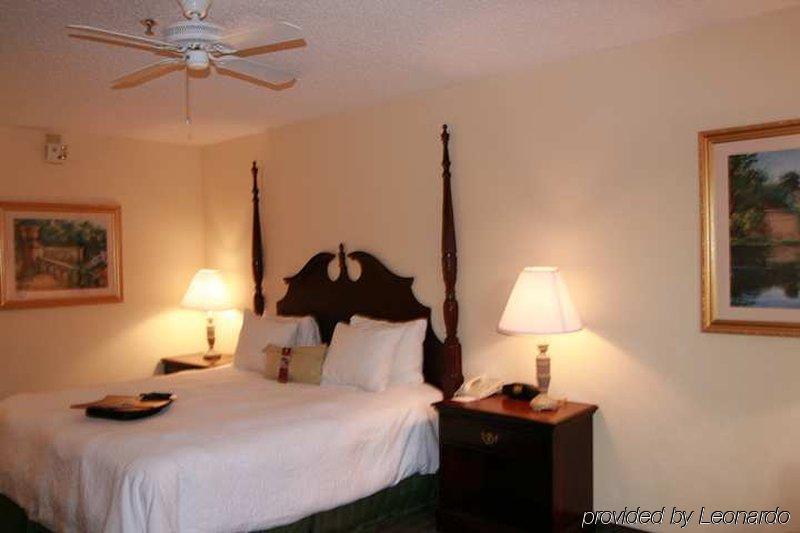 Hampton Inn Canton Oda fotoğraf
